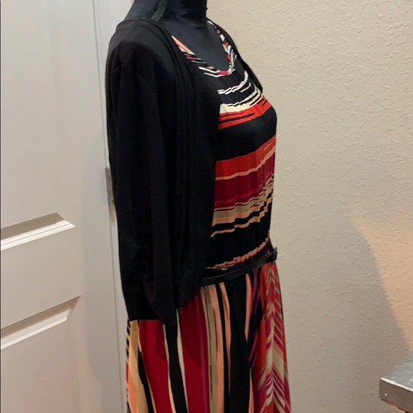 Dress - Picture 8 of 8